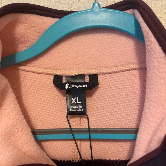 Cotopaxi Abrazo Fleece Jacket in Orange and Burgundy - Picture 4 of 6